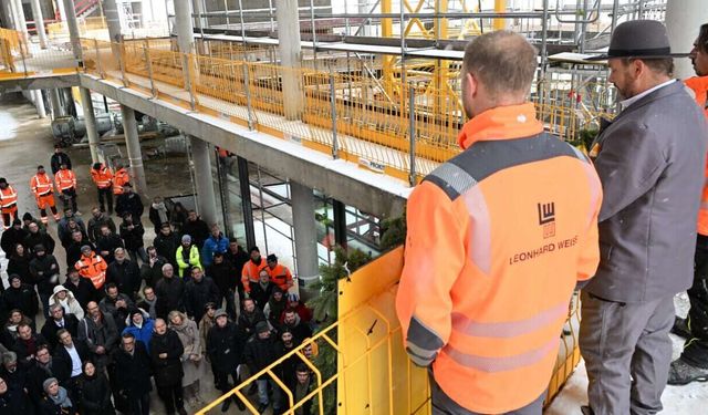 HENSOLDT Optronics celebrates topping-out ceremony in Oberkochen