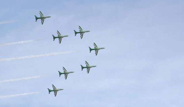 Land and air shows at Saudi defense fair take center stage
