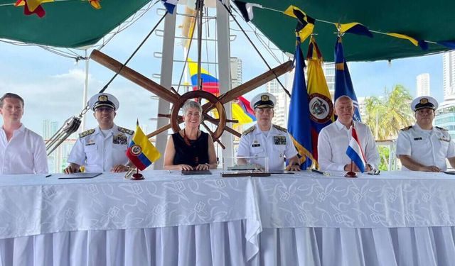 COTECMAR and Damen sign contract for construction of first frigate to be built in Colombia for Colombian Navy