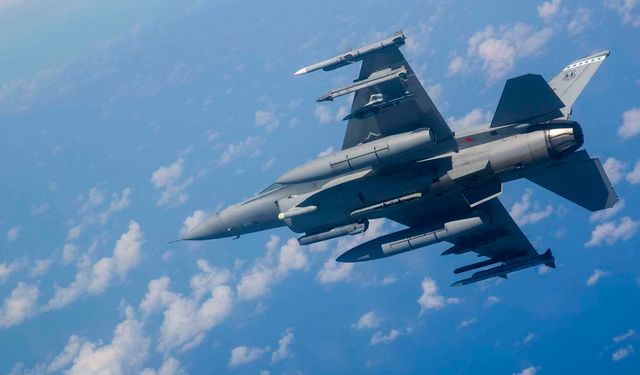 RTX's Raytheon demonstrates first-ever AI/ML-powered Radar Warning Receiver for 4th generation aircraft