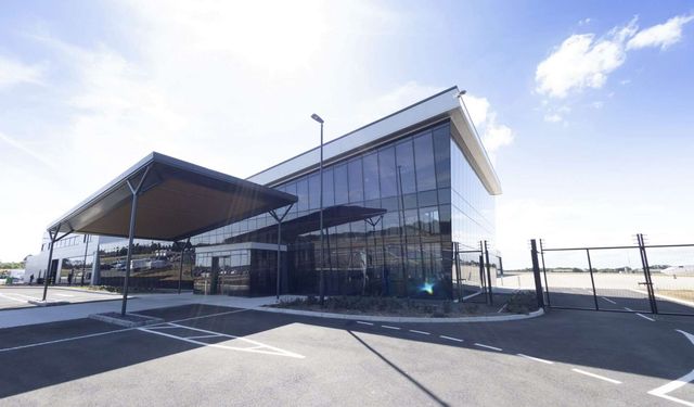 Bombardier to open new aircraft paint facility at London Biggin Hill