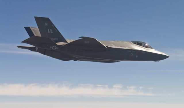 UK to join NATO nuclear aircraft mission with F-35A acquisition