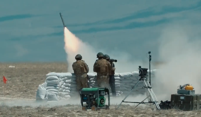 KEMANKEŞ 1 mini cruise missile hits ground targets in precision test