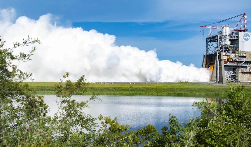 L3Harris RS-25 engine surpasses expectations in NASA hot-fire test