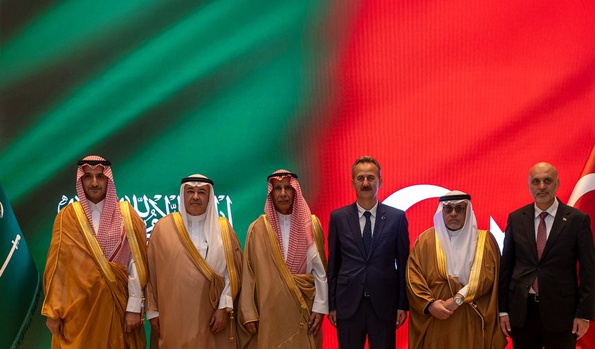 Saudi SAMI, Turkish firms sign agreements for cooperation in defense industries