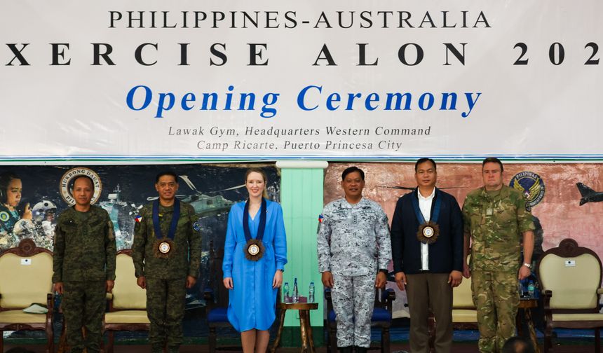 Australia and Philippines begin largest joint military drills