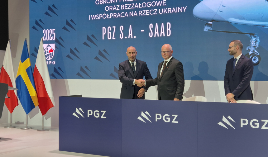 Saab and Polish company PGZ sign MoU at MSPO