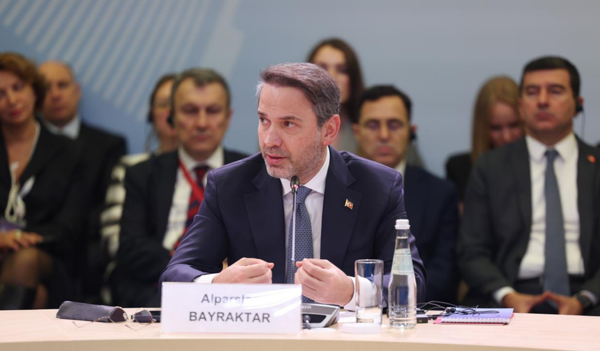 Türkiye’s Teknofest highlighted by Minister Aplarslan Bayraktar in Russia