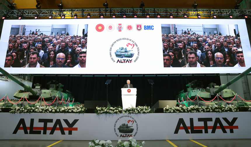 Erdoğan opens Altay production plant as first tanks enter Turkish service