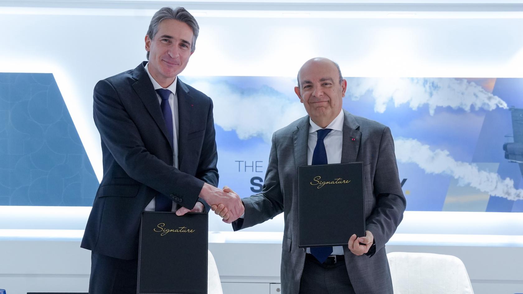 Signature Patrice Caine X Eric Trappier 1 (C)Thales 15